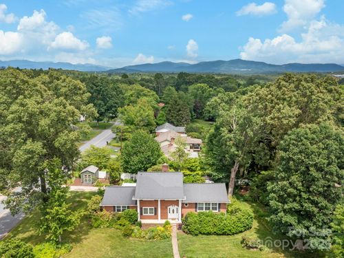 101 Bent Creek Ranch Rd, Asheville, NC, 28806-9521 | Card Image