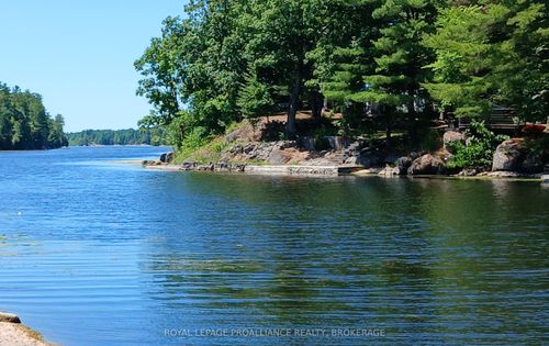 1050 Lodge Lane, Leeds and the Thousand Islands, ON, K0G1E0 | Card Image