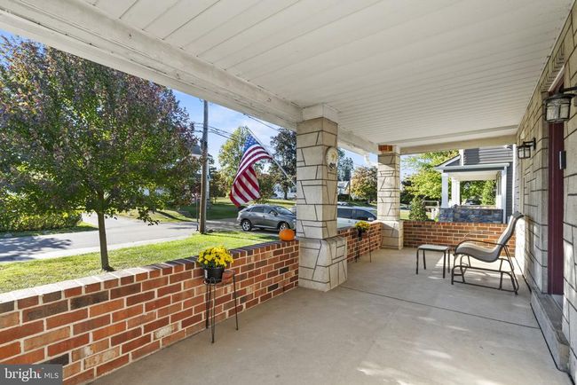 230 Glenwood Rd, House other with 4 bedrooms, 2 bathrooms and null parking in KING OF PRUSSIA PA | Image 4