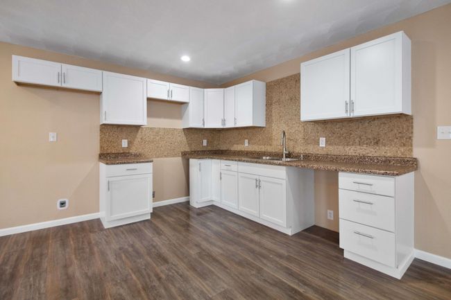 94 Main St, House other with 3 bedrooms, 2 bathrooms and null parking in Bloomingburg OH | Image 6
