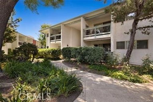 205-4722 Park Granada, Calabasas, CA, 91302 | Card Image