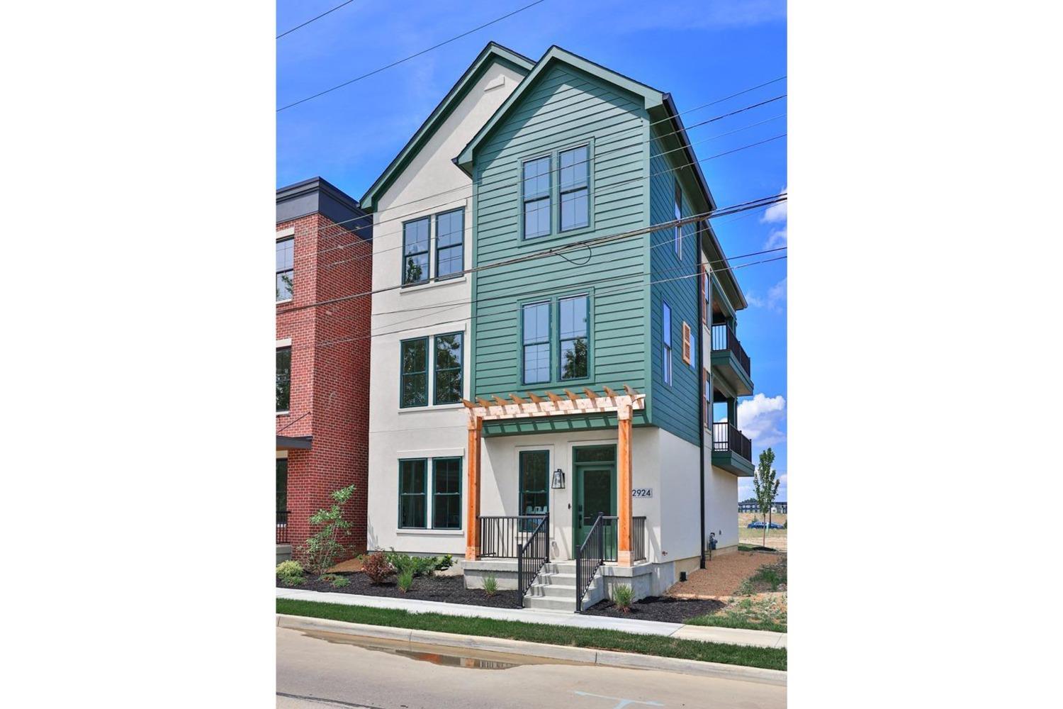 Robertson Ave, Cincinnati, OH 45209