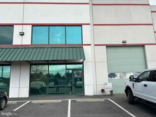 11900 Livingston Rd, Manassas, VA, 20109-8304 | Card Image