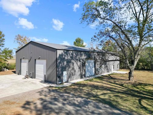 131 Ben Edwards Rd, Kathleen, GA, 31047-2207 | Card Image