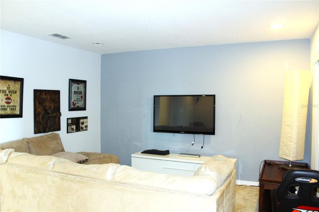 TV room | Image 30