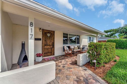 817 Se 14th St, Deerfield Beach, FL, 33441-7208 | Card Image