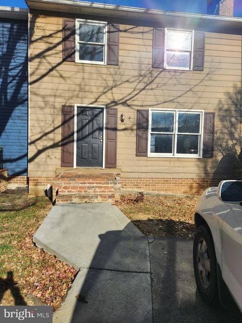 806 Appleseed Ct, WINCHESTER, VA, 22601-2768 | Card Image