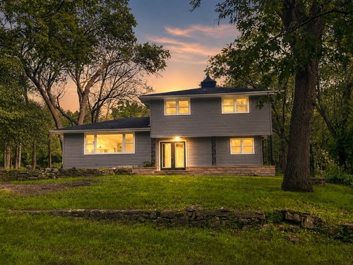 1401 Oakleaf Dr, Saint Anne, IL, 60964-4455 | Card Image