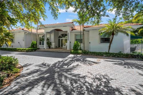 5750 Sw 67th Ave, South Miami, FL, 33143-1944 | Card Image