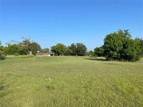 106 Port O Call Ct, Runaway Bay, TX, 76426-9402 | Card Image