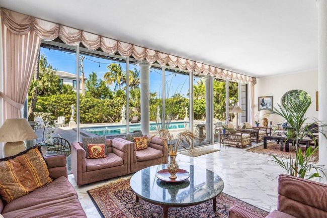 1048 S Ocean Blvd, House other with 5 bedrooms, 9 bathrooms and null parking in Palm Beach FL | Image 9