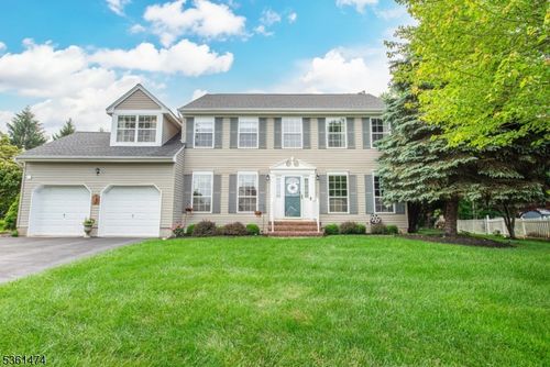 111 Crenshaw Dr, Flanders, NJ, 07836-4727 | Card Image