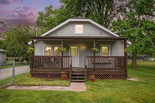8464 E Michigan Ave, Galesburg, MI, 49053-9549 | Card Image