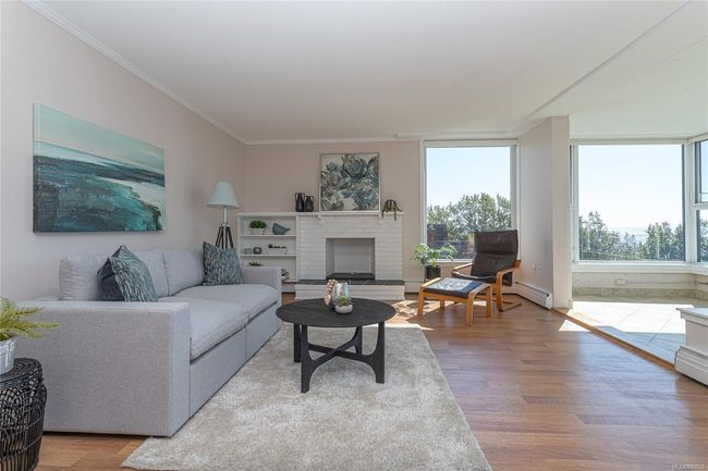 403 - 670 Dallas Rd, Condo with 3 bedrooms, 2 bathrooms and 1 parking in Victoria BC | Image 7
