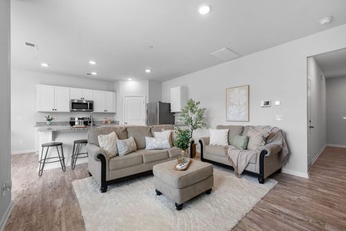 148 Victory Cir, Ashland City, TN, 37015-1467 | Card Image