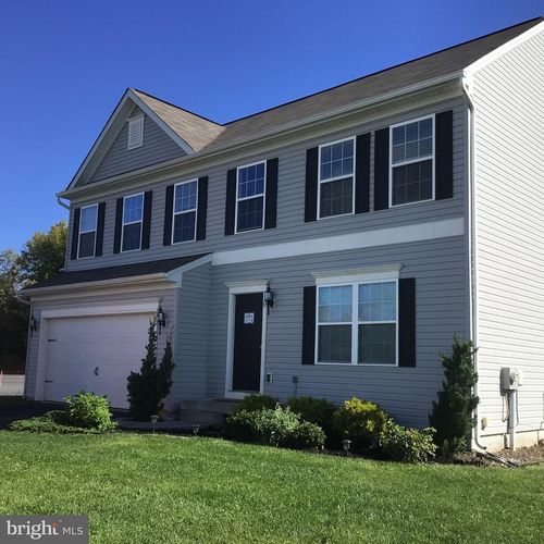 11 Bennington Way, CARLISLE, PA, 17013-1704 | Card Image