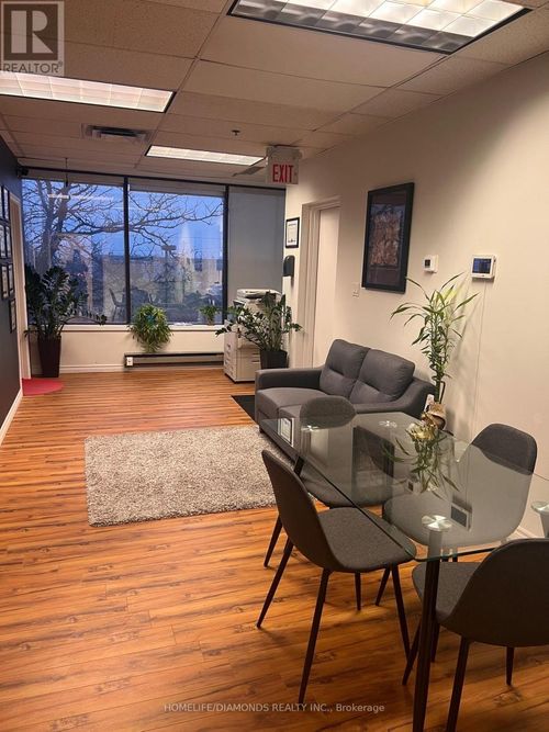 208-30 Intermodal Dr, Brampton, ON, L6T5K1 | Card Image