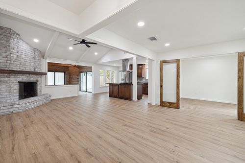 9719 Springmont Dr, Houston, TX, 77080-1240 | Card Image