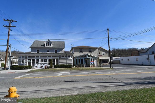 APT-101 - 168 N Washington St, Condo with 1 bedrooms, 1 bathrooms and null parking in BERKELEY SPRINGS WV | Image 8