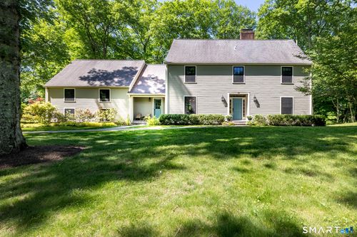 33 Hunter Ln, Ridgefield, CT, 06877-4210 | Card Image