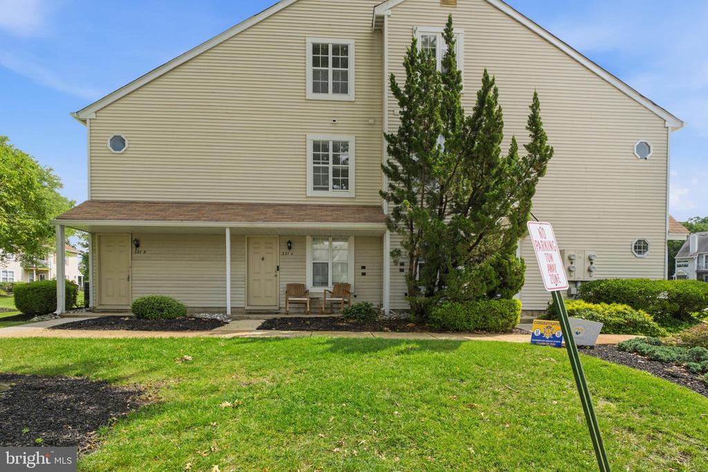Residential Lease in MOUNT LAUREL