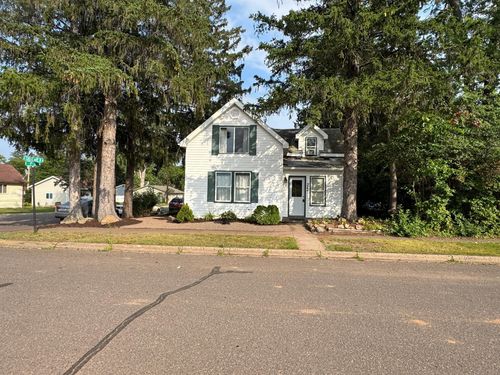 522 Court Ave N, Sandstone, MN, 55072-5149 | Card Image