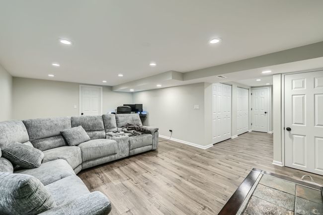 1300 Gloucester Cir, Townhouse with 3 bedrooms, 3 bathrooms and 2 parking in Carol Stream IL | Image 25