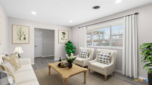 273 Meadow Ave, New Braunfels, TX, 78130-3227 | Card Image