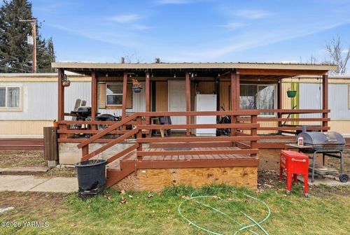 1106 Burns Ave, Tieton, WA, 98947-0014 | Card Image