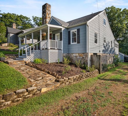 18 Orlando Dr, Chattanooga, TN, 37415-2418 | Card Image