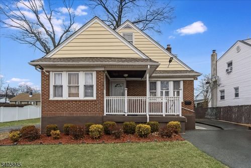 241 Rea Ave, Hawthorne, NJ, 07506-2113 | Card Image