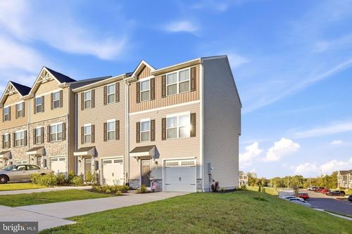 400 Williams St, STRASBURG, VA, 22657-4378 | Card Image