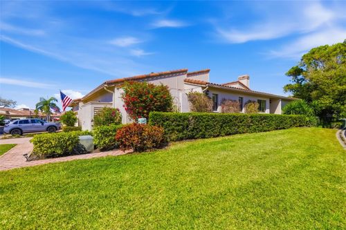 2326 Harbour Oaks Dr, Longboat Key, FL, 34228-4165 | Card Image