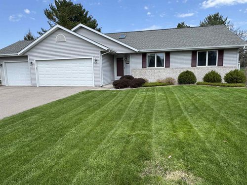 2070 Cobblestone Ct, Beloit, WI, 53511-6726 | Card Image