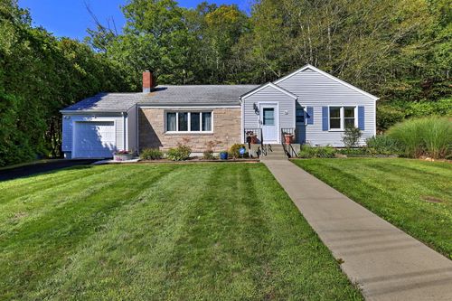 230 Curtis Dr, New Haven, CT, 06515-2300 | Card Image