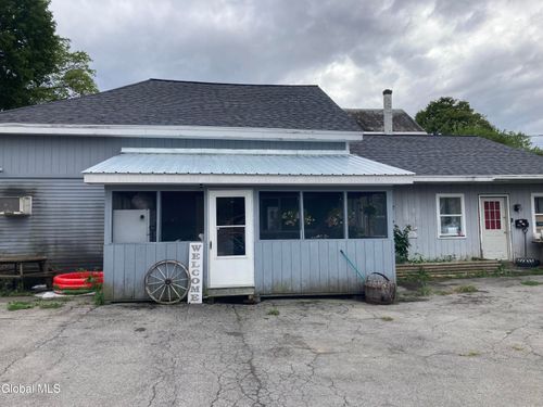 2 Father Jogues Pl, Ticonderoga, NY, 12883-1469 | Card Image