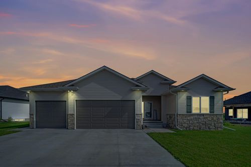 7420 Isidore Dr, Lincoln, NE, 68516-3693 | Card Image