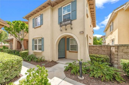 14575 Longwood Ave, Chino, CA, 91710-6945 | Card Image