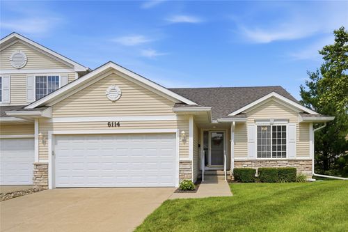 6114 Pinewood Ct, Johnston, IA, 50131-1005 | Card Image