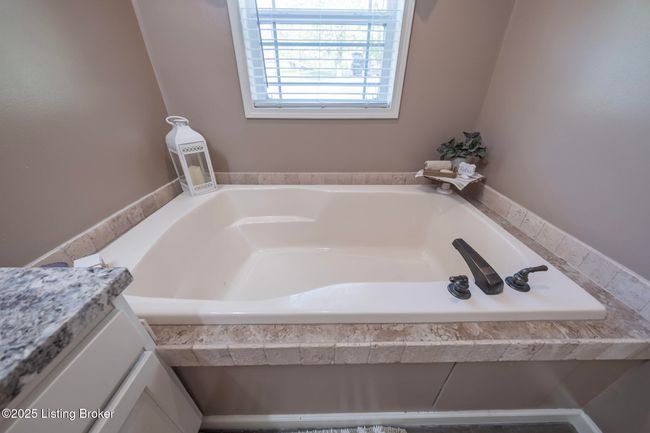 110 Barr Simmons Ln, House other with 3 bedrooms, 2 bathrooms and null parking in Mc Daniels KY | Image 32