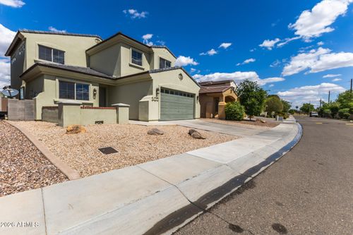 2338 W Sierra Vista Dr, Phoenix, AZ, 85015-1202 | Card Image