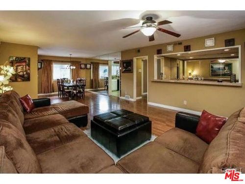 unit-2-5301 Yarmouth Ave, Encino, CA, 91316-3139 | Card Image