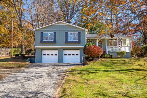 77 Dillingham Rd, Asheville, NC, 28805-1809 | Card Image