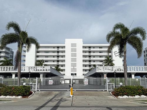 apt-801-401 Lake Shore Dr, Lake Park, FL, 33403-3512 | Card Image