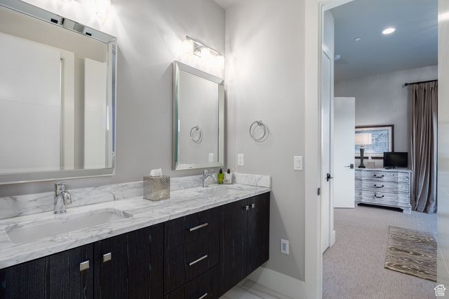 1136 E Black Hawk Way, House other with 4 bedrooms, 4 bathrooms and 3 parking in Hideout UT | Image 20