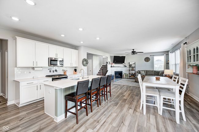 2428 Stonehill Way, House other with 5 bedrooms, 5 bathrooms and null parking in New Palestine IN | Image 11