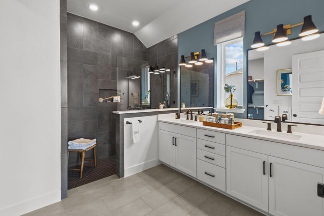 Owner's Bathroom | Image 5
