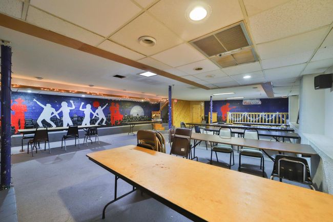 Lower level room | Image 31