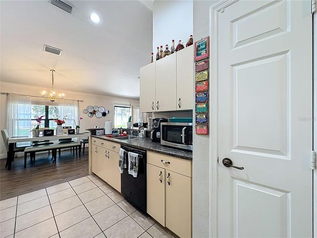 3931 Sw 130 Th Loop, House other with 4 bedrooms, 2 bathrooms and null parking in OCALA FL | Image 13