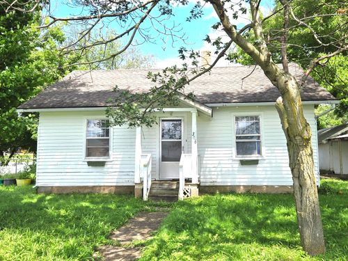 306 S Locust St, Buffalo, MO, 65622-9476 | Card Image